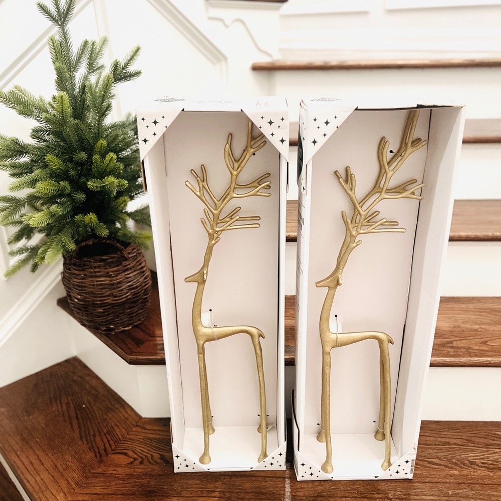 ALDI gold Sculpted Reindeer Large